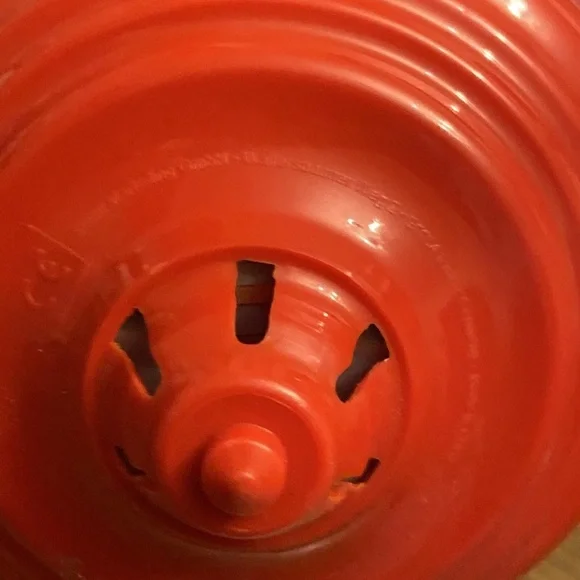 Vintage SMG Metal Spin Toy Top With Animal Cartoon Graphics In Red And Blue. - Picture 6 of 7